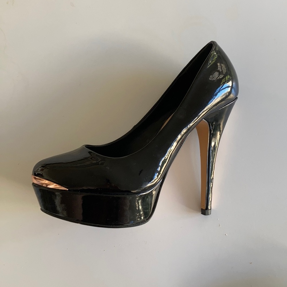 Kurt Geiger Carvela black platform heel